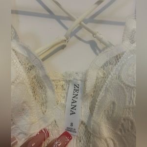 White Zenana S little cropped blouse.